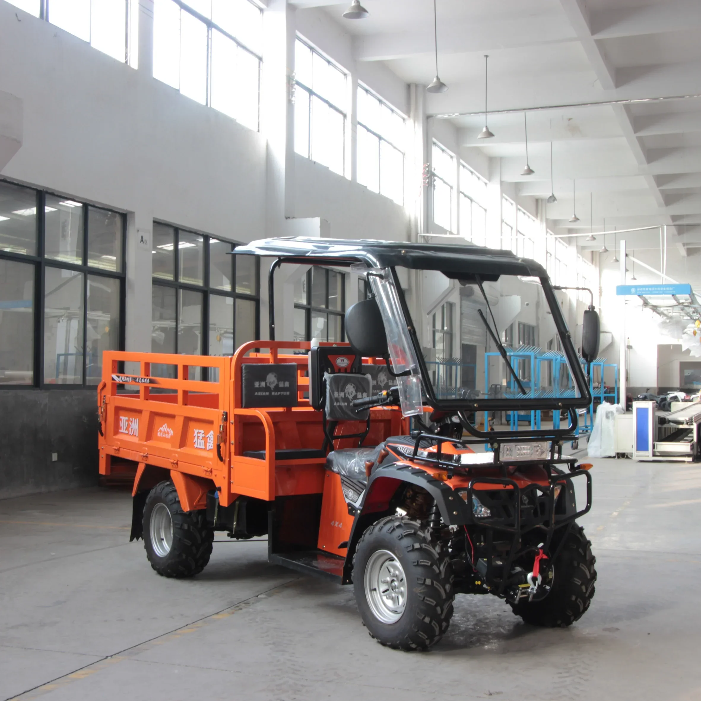 365CC 2WD-4WD гидравлическая ферма, вездеходы, мотовездеходы с ковшом 1,5 м, максимальная нагрузка 1500 кг, куб. См