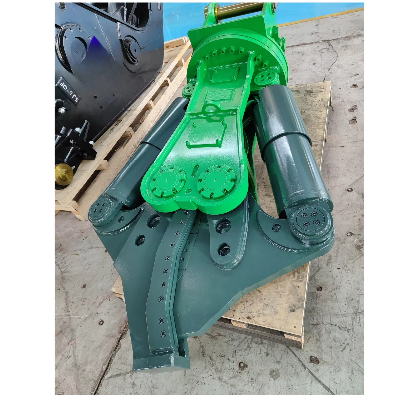 Widely  Demolition Tools Hydraulic Scrap Metal Shears for Including Construction, Demolition, Scrap Metal Yards, and Mining.