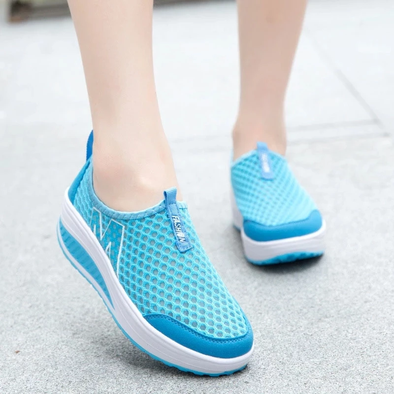 2022 Spring Summer Swing Wedges Shoes Women Sneakers Loafers Mesh Breathable Platform Wedges Ladies Shoe Shake Casual Sneakers