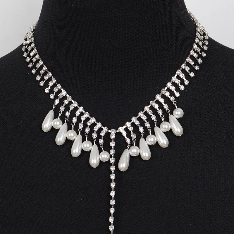 Collier de corps de poitrine croisé simple pour femmes, bijoux de corps Boho, boule de mariage de perles, ventre brillant