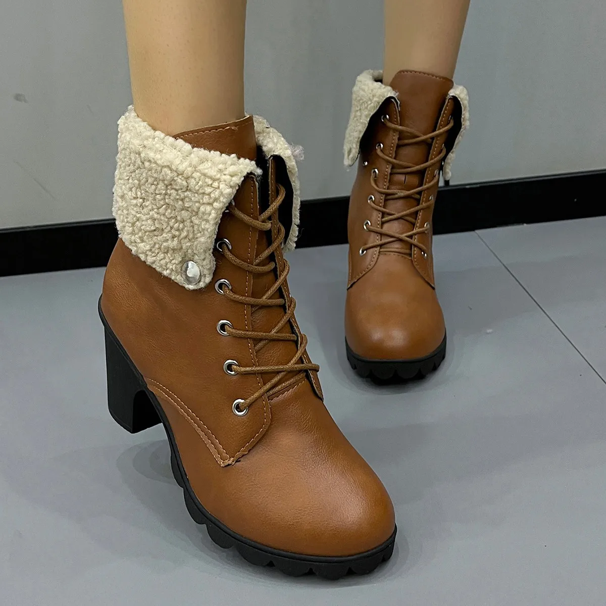 Botines de tacón alto y grueso para mujer, botas de cuero de roca, punta redonda, cómodas, tendencia de moda, Invierno