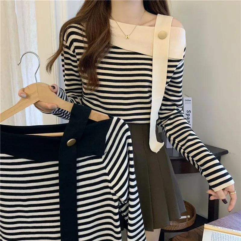 2024 Autumn New Ulazzang Korean Style Biased Collar Striped Long Sleeve Show Collarbone Winter Knitted Sweater Pullover Top