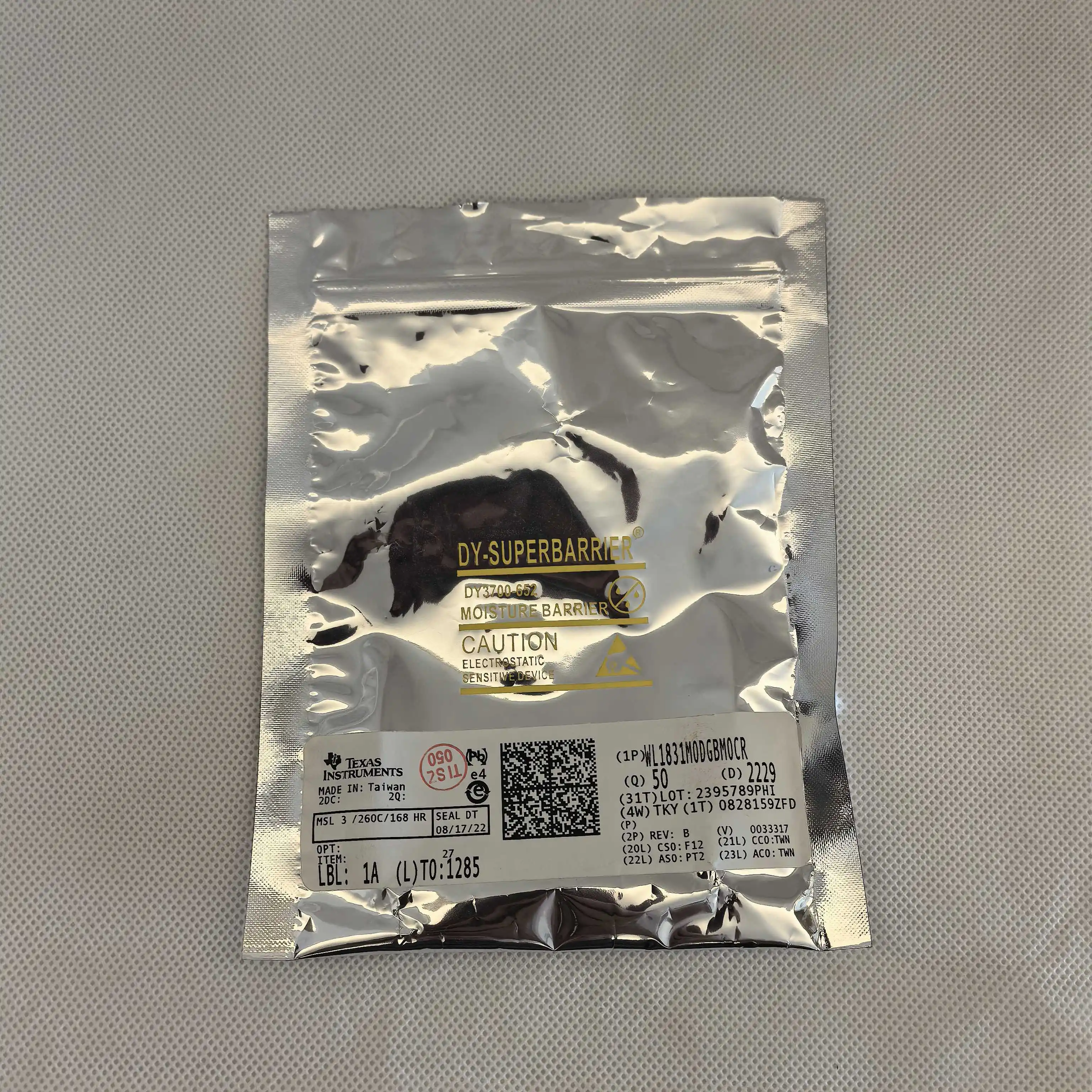 Produk WI-FI WL1831M0DGBM0CR 1PCS/MOQ