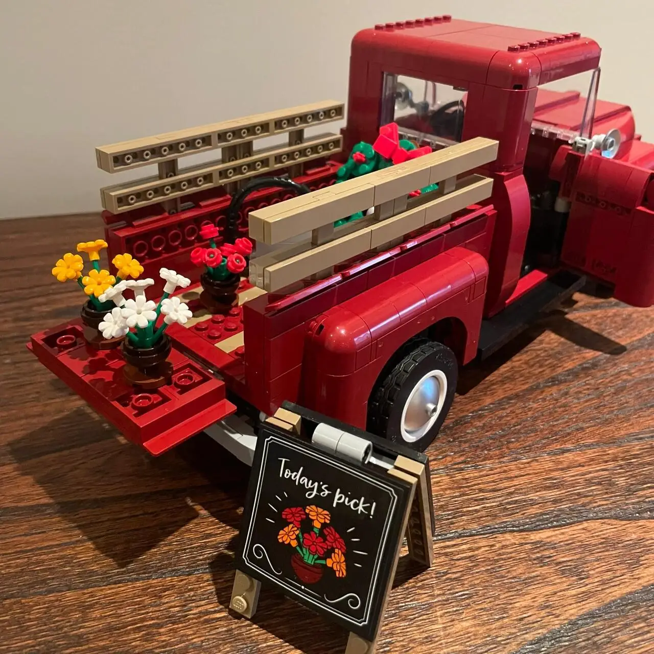 New Icons Pickup Truck 10290 Building Kit for Adults Build and Display an Authentic Vintage 1950 Model Building Blocks Toy