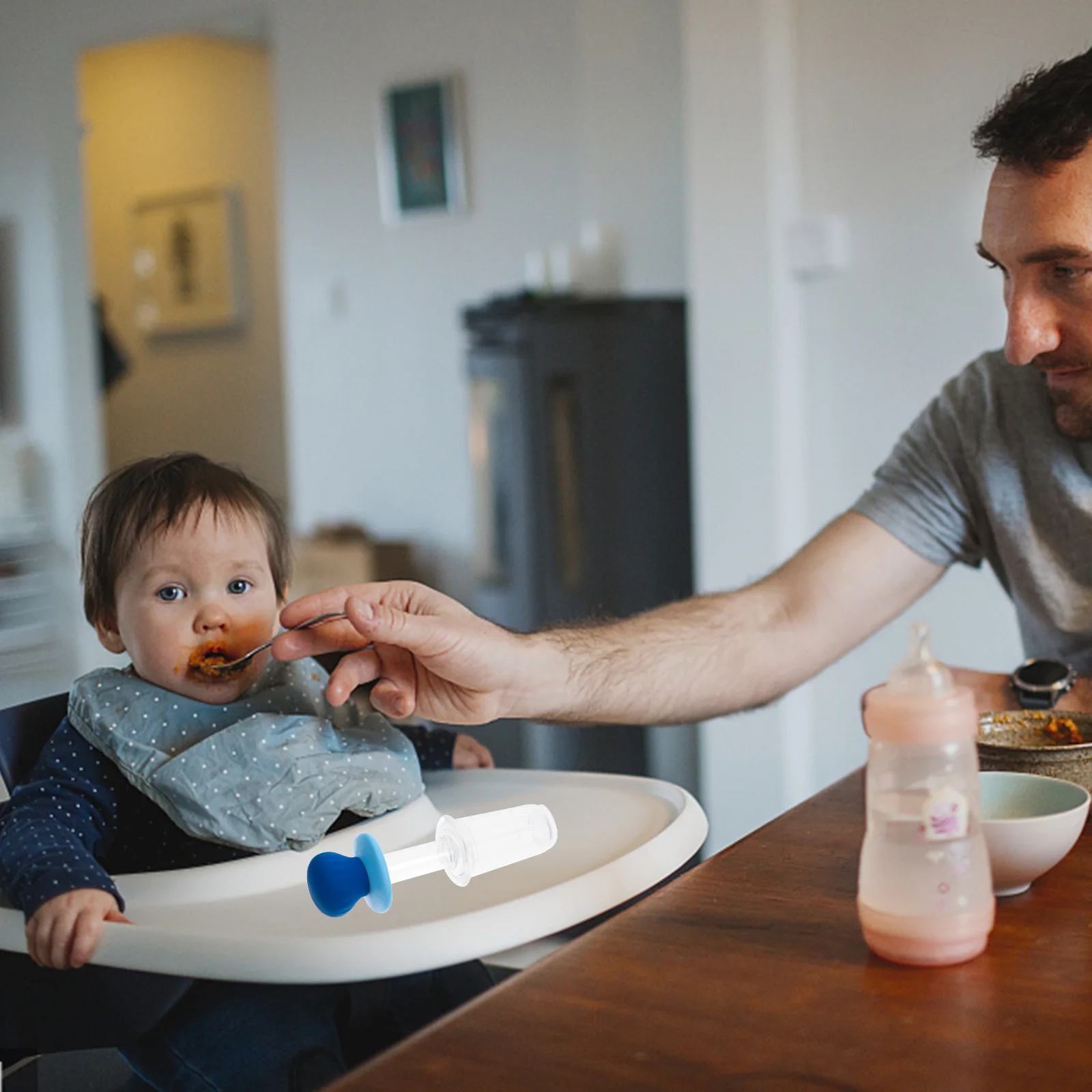 

Baby Drink Dispenser Infant Water Feeder Smooth Pressing Squeezer Multifunctional Pumping Container Practical Parent Gift