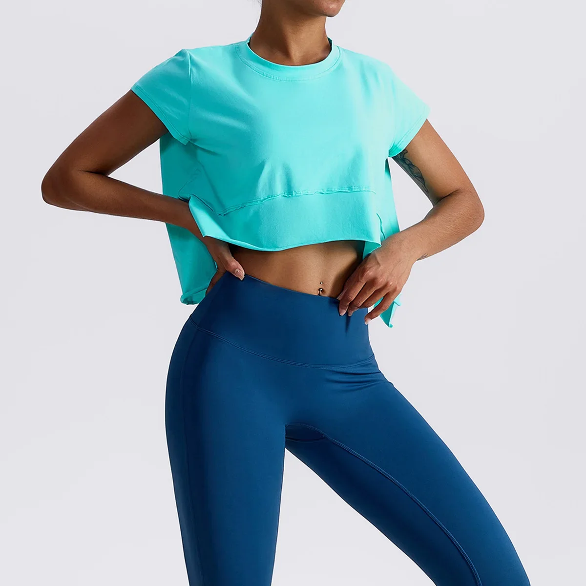 2023 Summer Yoga Sexy Crop Tops Quick Dry T-shirt Loose Fitness Yoga Clothes Top Smock Outdoor Running Sports Short Sleeves