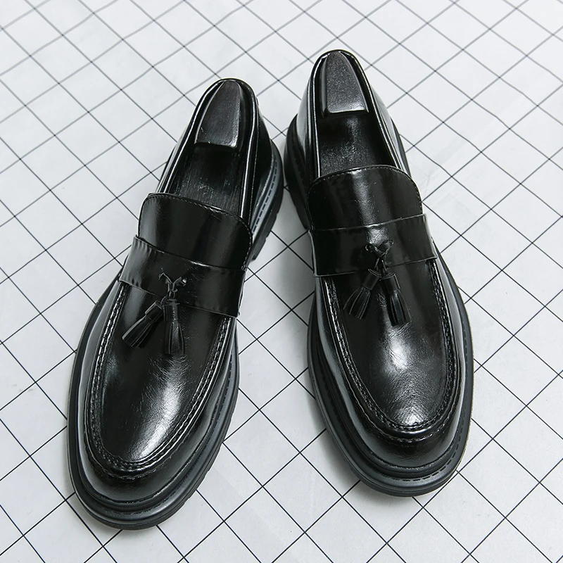 Hot Business men's leather shoes and Classic British style of gentleman Dress up party Groom's wedding Adult shoes Black