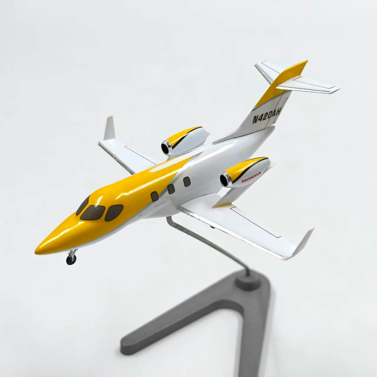 

Литой под давлением масштаб 1/144 EBBRO HondaJET Бизнес-приватная модель самолета из реактивного сплава Коллекционная игрушка в подарок сувенир дисплей орнамент