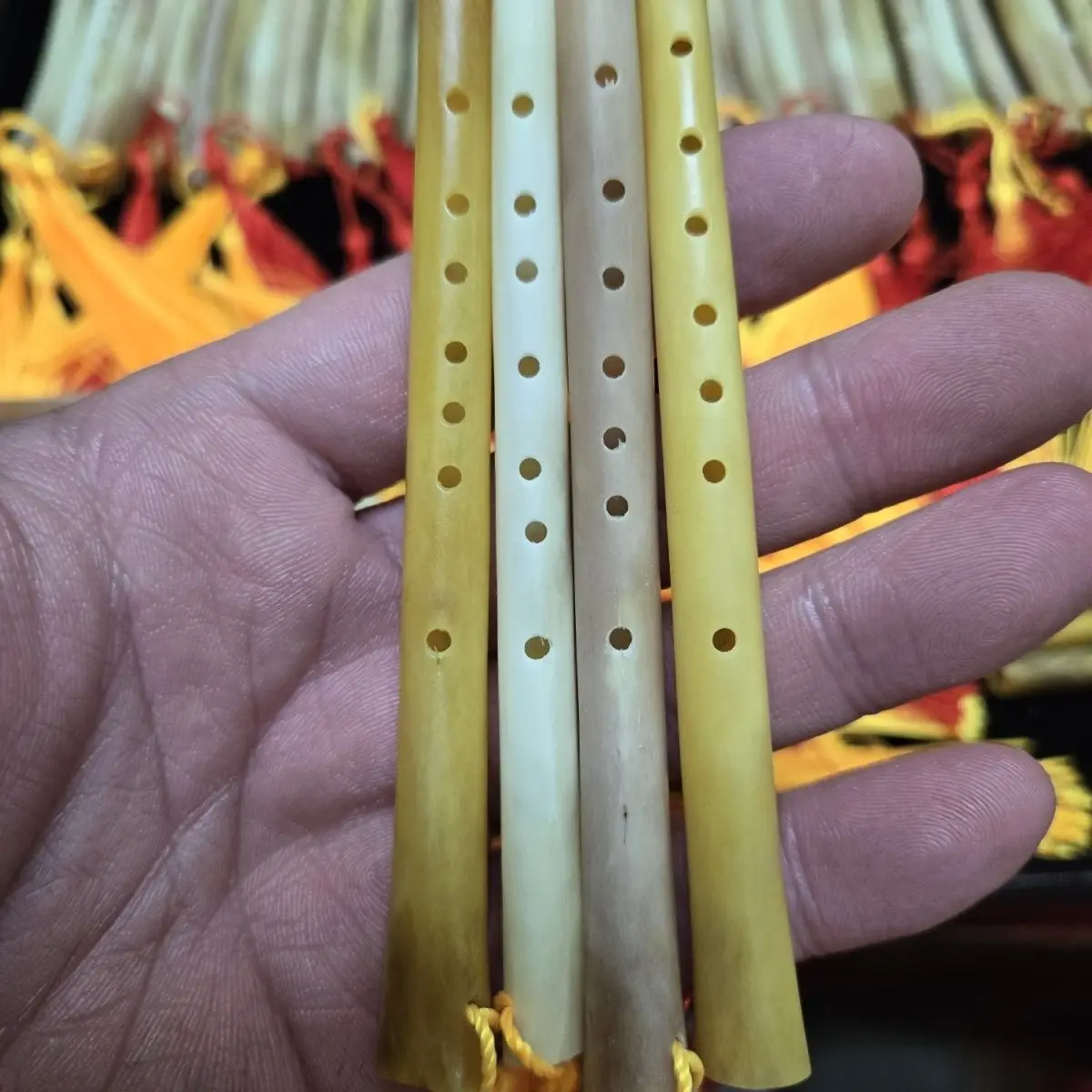 Handmade Bird Wing Bone Craft Flute Tibetan Spirit Pipe No Syllable Whistle Collectible Display Wicca