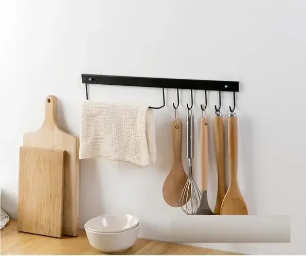 

1PC 5 HookMetal Towel Wall Shelf Organizer Wall Mounted Nailless Bathroom Shelf Kitchen Storage Holder Rack QA 167