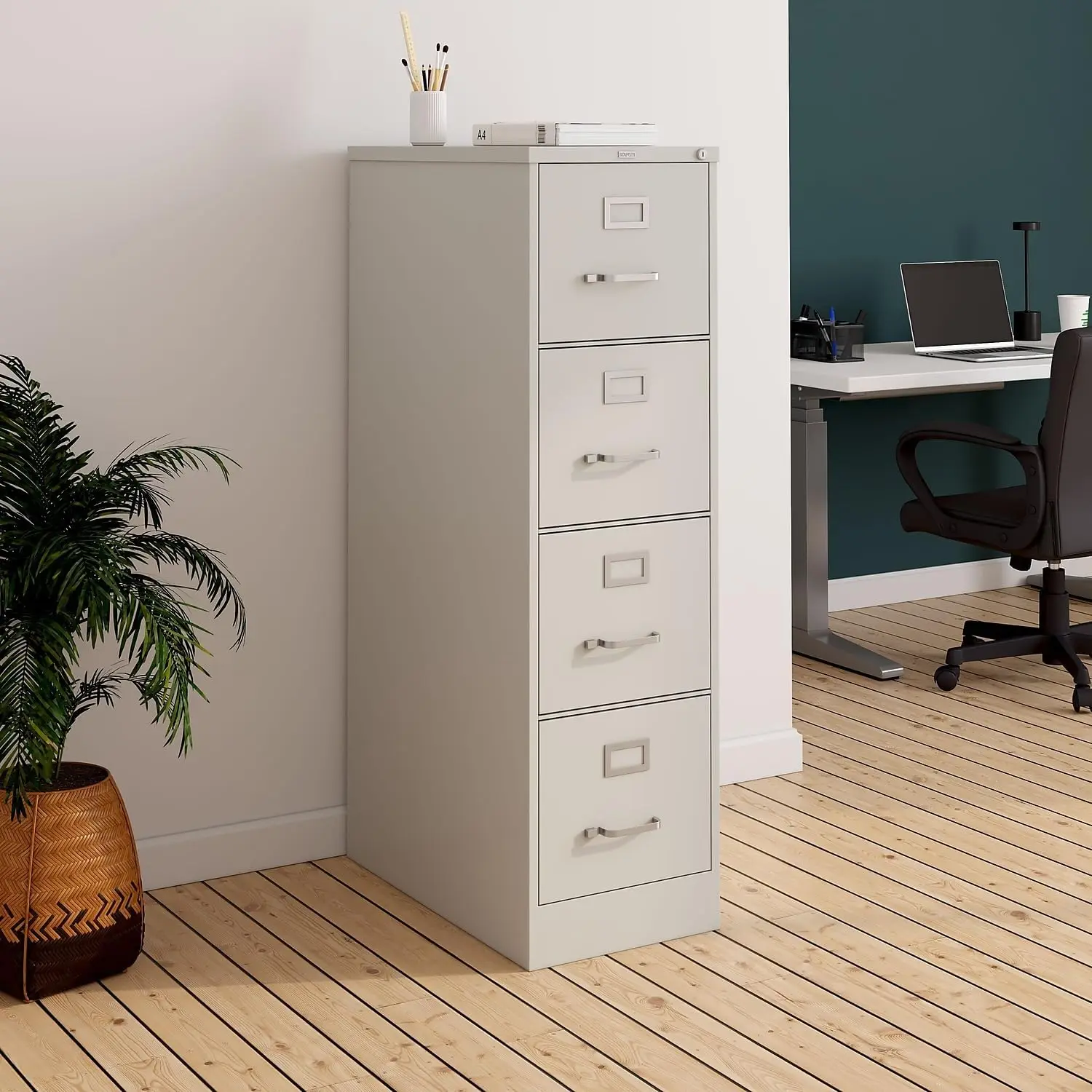 خزانة ملفات مكتبية معدنية قابلة للقفل مع درجين للمستندات ذات الحجم القانوني/الحروف، بيضاء، جاهزة للاستخدام باستثناء العجلات، التخزين لذلك