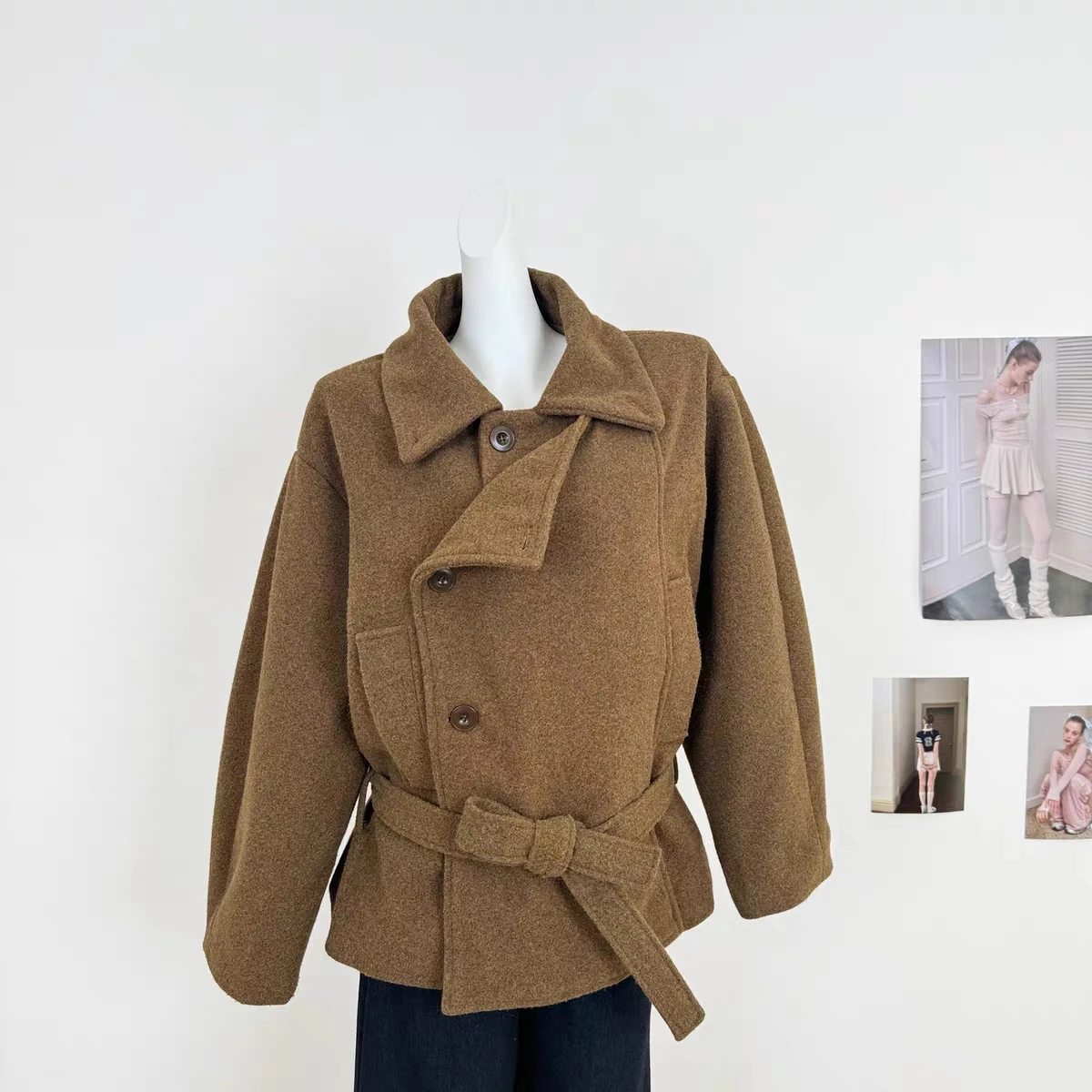 

Women's Autumn Winter Korean Style 60% Wool Long Sleeve Coat Lady Irregular Single Breasted Turn Down Collar Loose Outwear