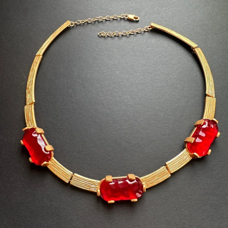 

VKVVA Fashion Jewelry Vintage Geometric Rectangular Red Glass Jelly Snake Chain Necklace for Women