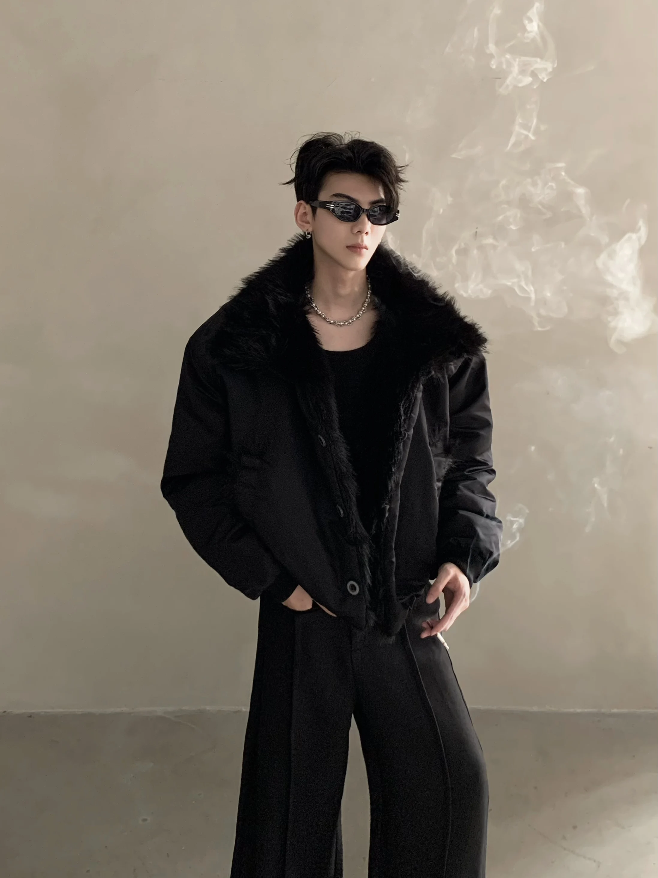 Men's 2025 Winter New Fashion Down Coats Large Faux Fur Collar Chic Down Jackets Men's Trend Warm Thick Solid Color Cotton Coats