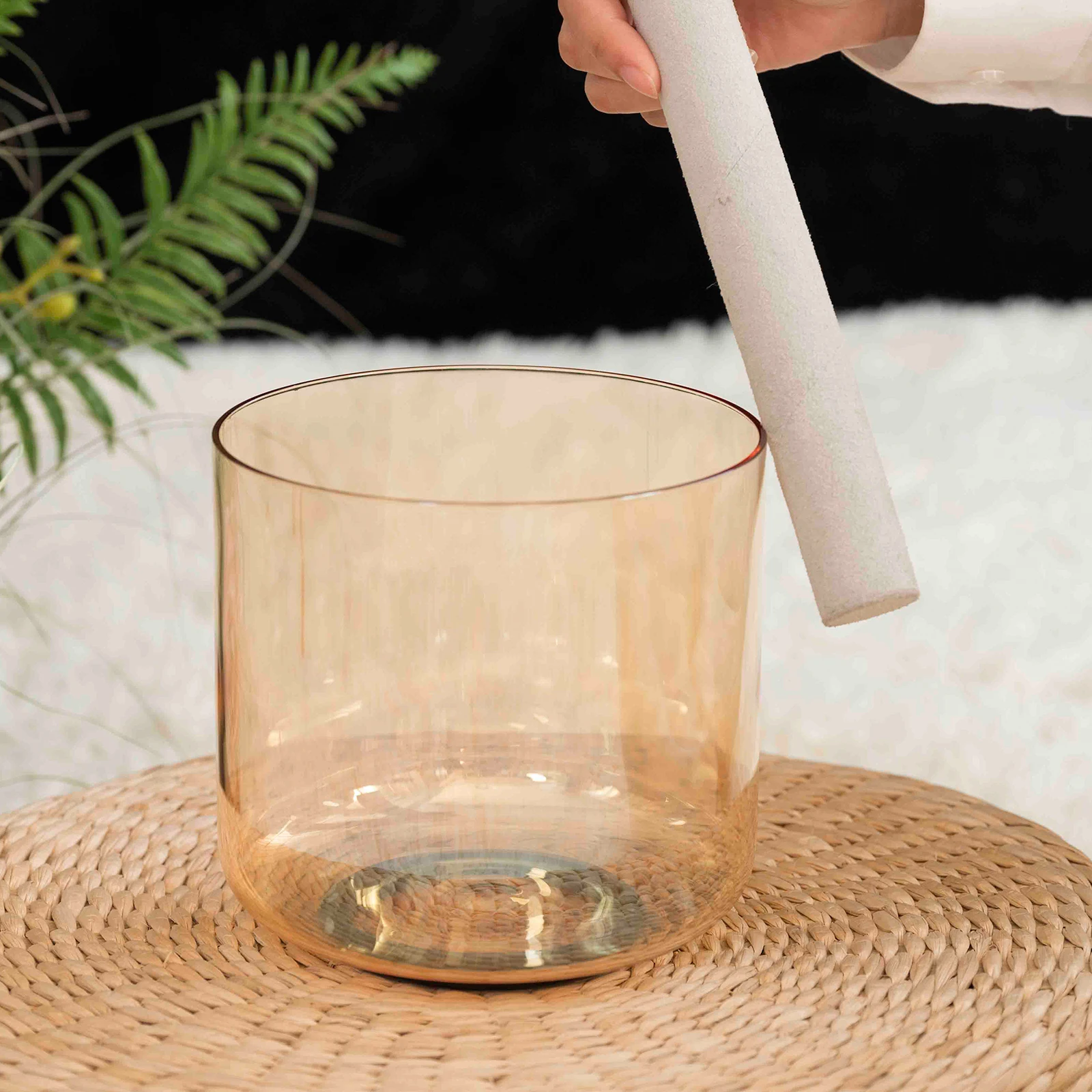 Hye-eun 6INCH F Tea Clear Crystal Singing Bowl Musical Instruments for Sound Healing Cleansing Stress Relief with Suedce Stick