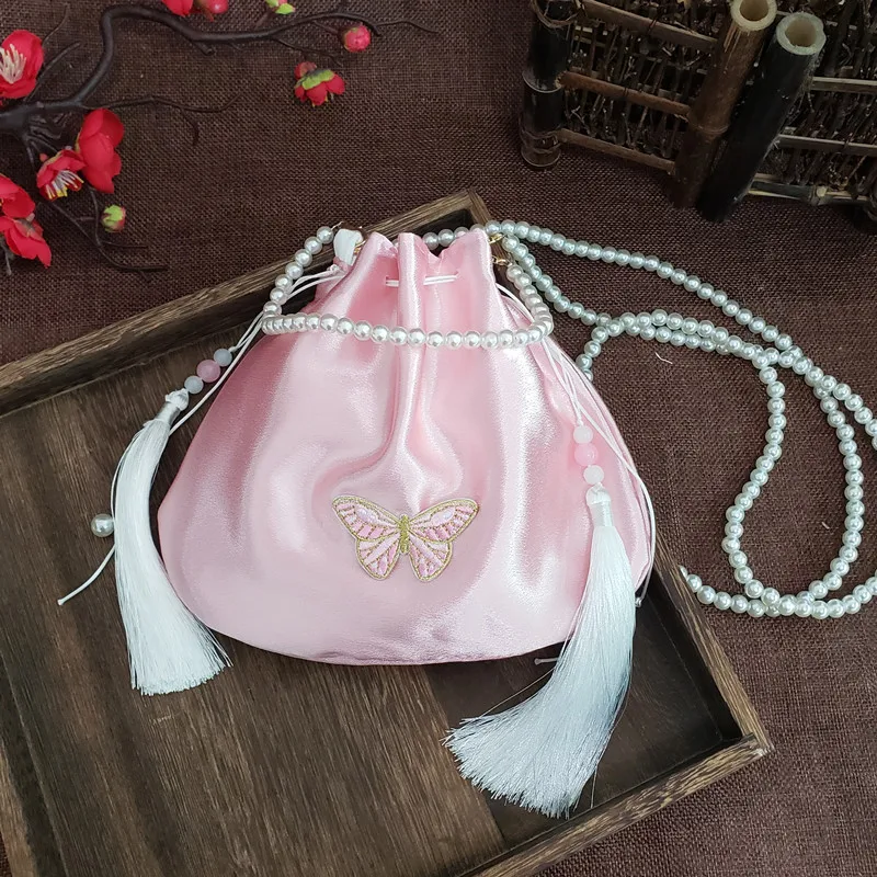 

Tang and Song Silk Ancient Style Hanfu Bag Butterfly Embroidery Tassel Hand-held Crossbody Pearl Bag Paired Ancient Costume B1