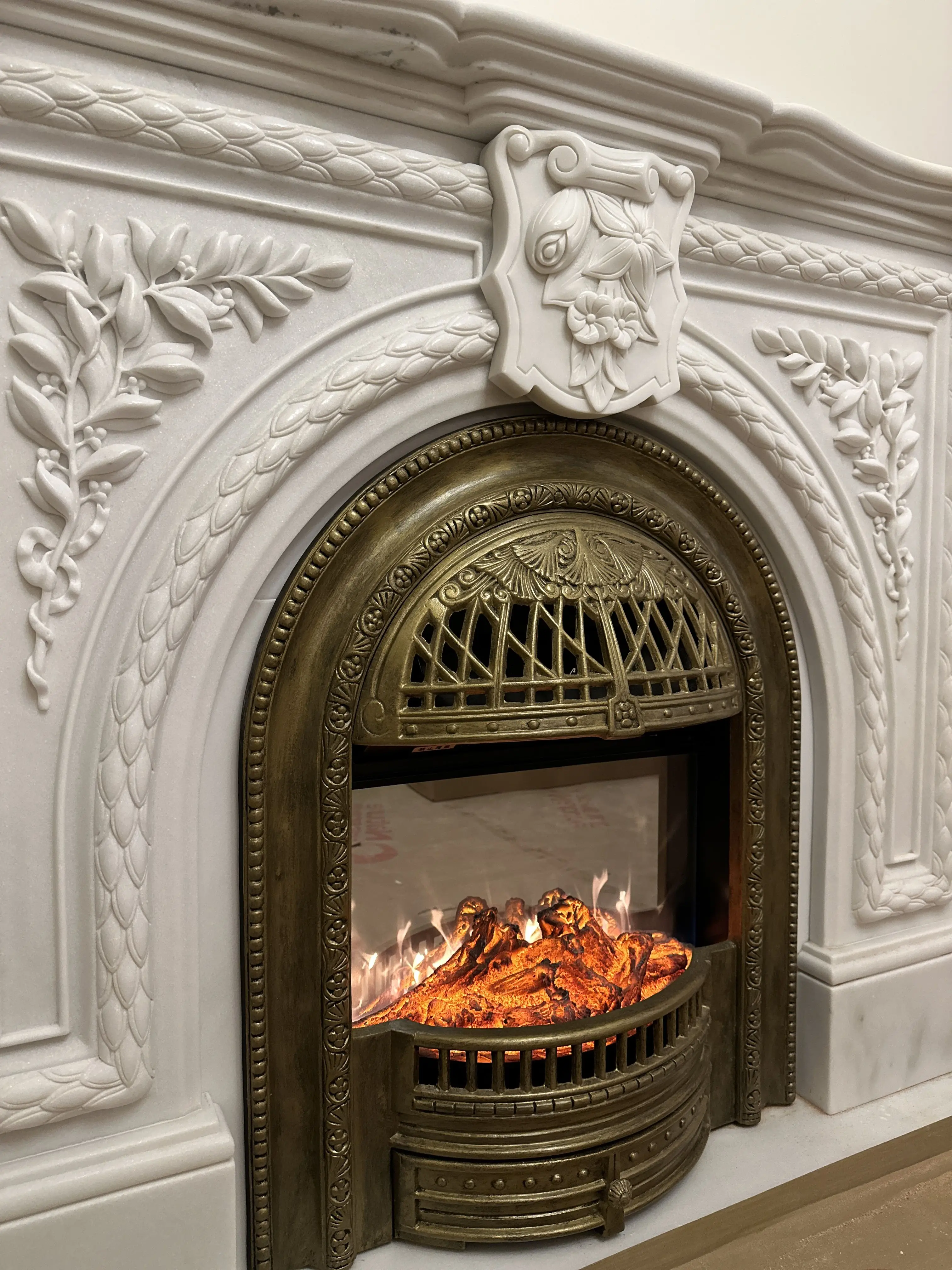HHNew European French Light Luxury Natural Stone Marble Fireplace Custom Processing Bird Cage Simulation Fire Heating Core
