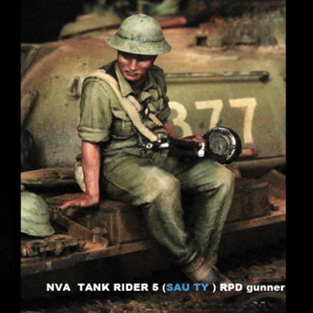 

1/35 NVA Tank RIDER 5, RPD, фигурка солдата из смолы, военные темы, комплект в разобранном и неокрашенном виде