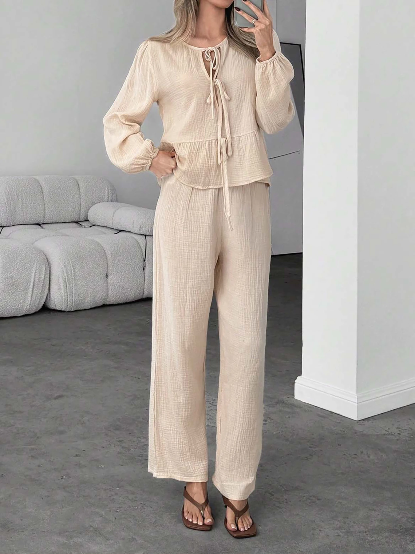 طقم كاجوال وأنيق، قميص علوي بحزام صدر وأكمام طويلة، سروال بلون سادة، طقم نسائي، طقم نسائي شابات 1262