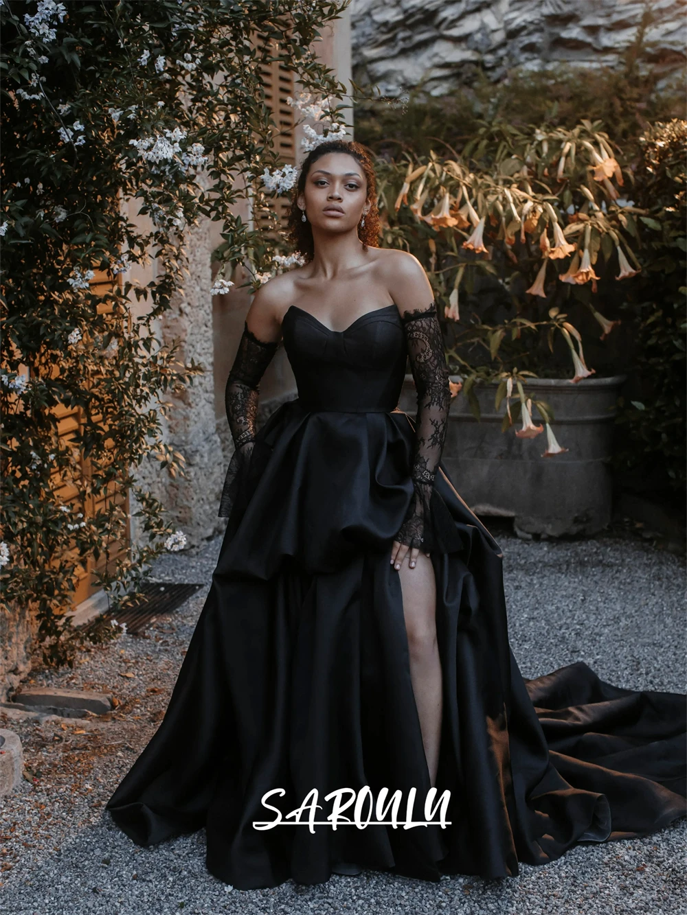 Gothic Black Wedding Dress with Lace Sleeves Elegant Satin Bride Dresses Custom Make Side Slit Popular Bridal Gown