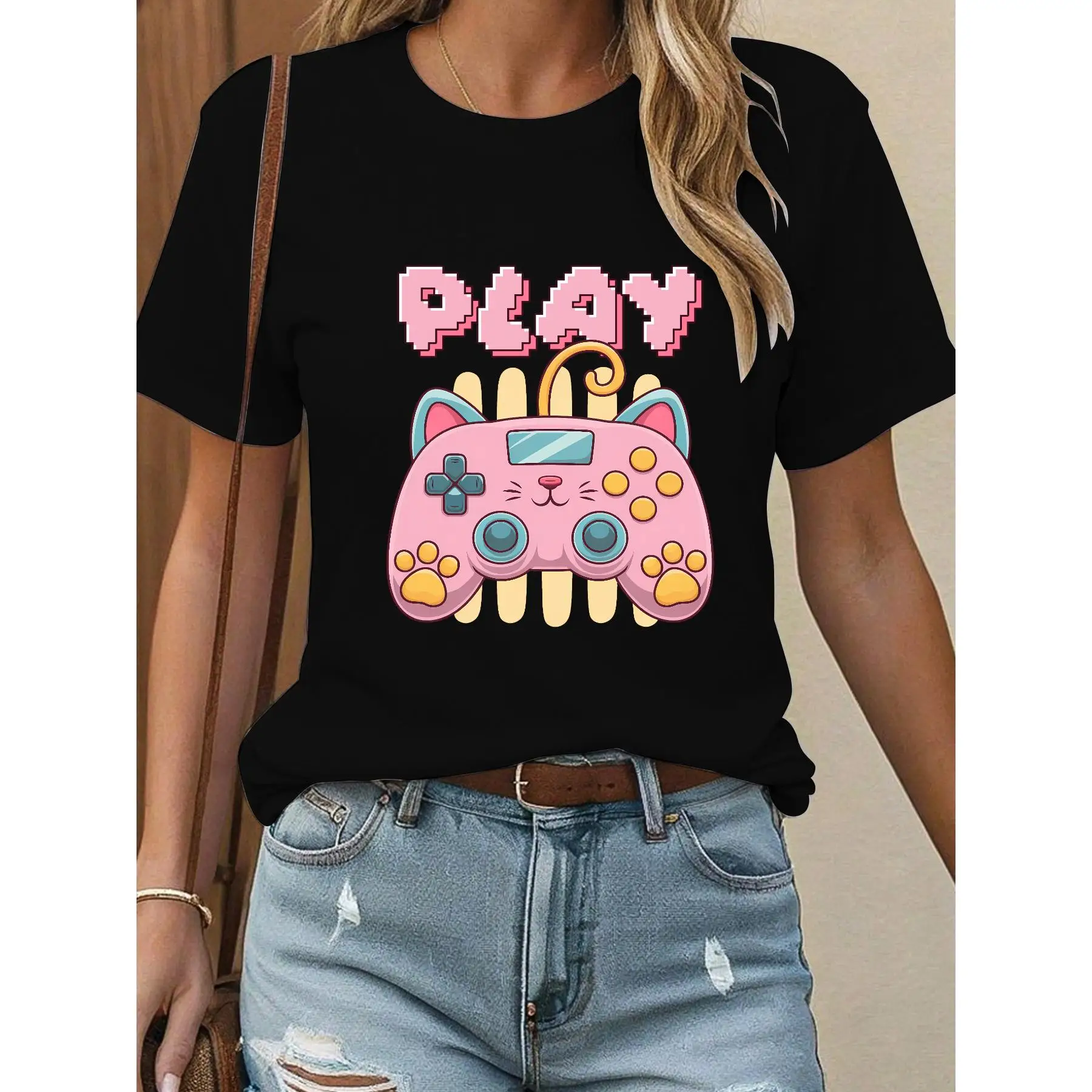 

Fun - Filled Gamer Tee: Cat - Shaped Controller Design With "Play" Text For Gaming Lovers