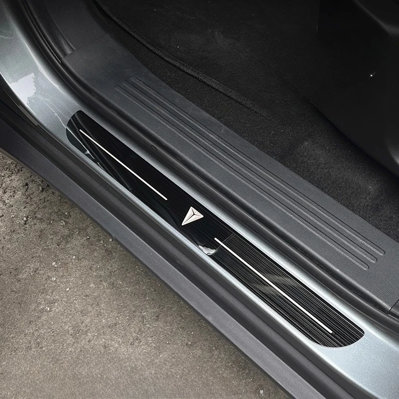 

Металлическая защитная накладка на порог для DEEPAL S09, S05, G318, LS03/S7/S07/LS07 (модифицированная)