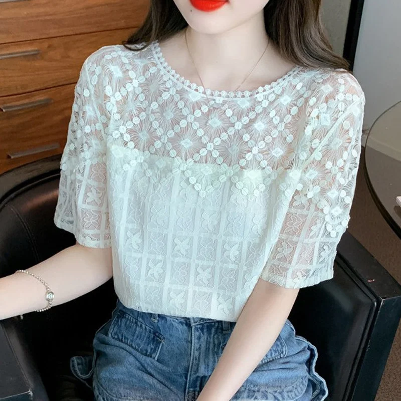 2023 New Summer Fashion Simple Commuting Style Round Neck Lace Hook Flower Hollow Out Casual Solid Color Versatile Shirt