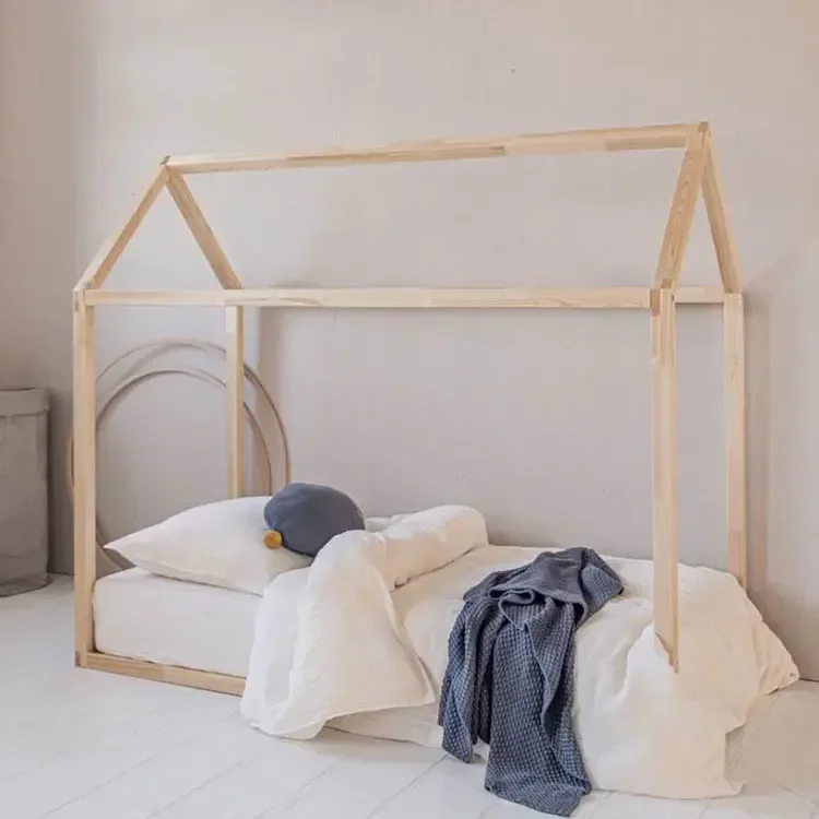 Instalação Wooden House for Kids, Cama para quarto infantil