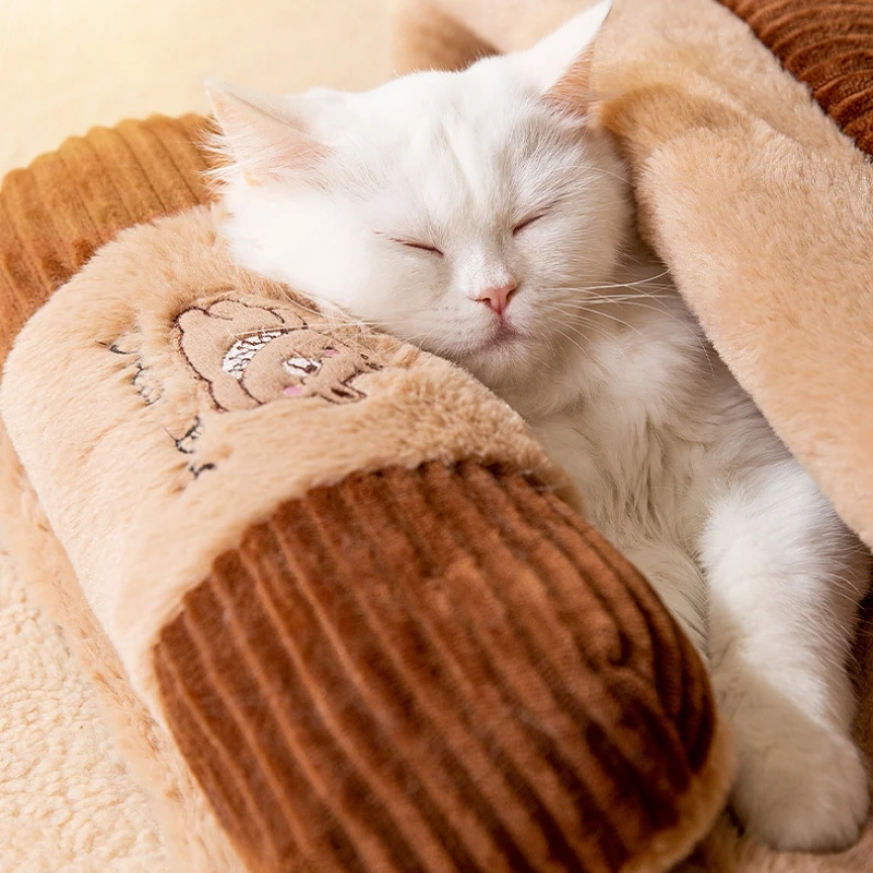 New Cat Bed Winter Removable Warm Half Closed Pet Sleeping Bag Dog Bed House Cats Nest Cushion with Pillow