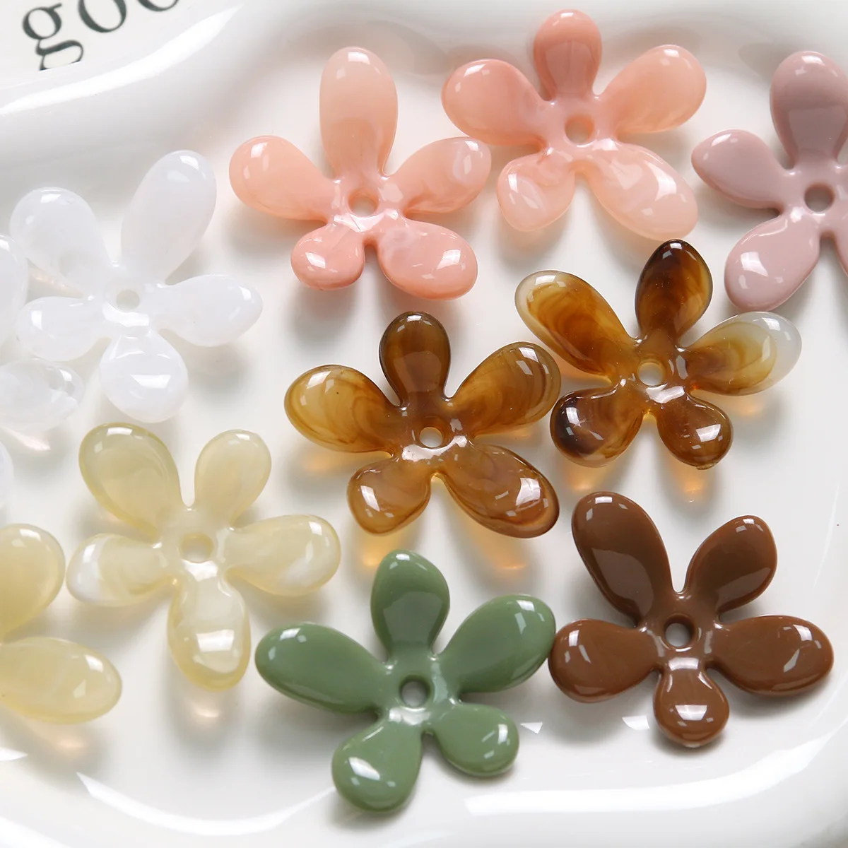 Vintage Ink Dyed Asymmetrical 5-Petal Resin Flowers, Mini 3D DIY Hair Ear Jewelry Craft Accessories