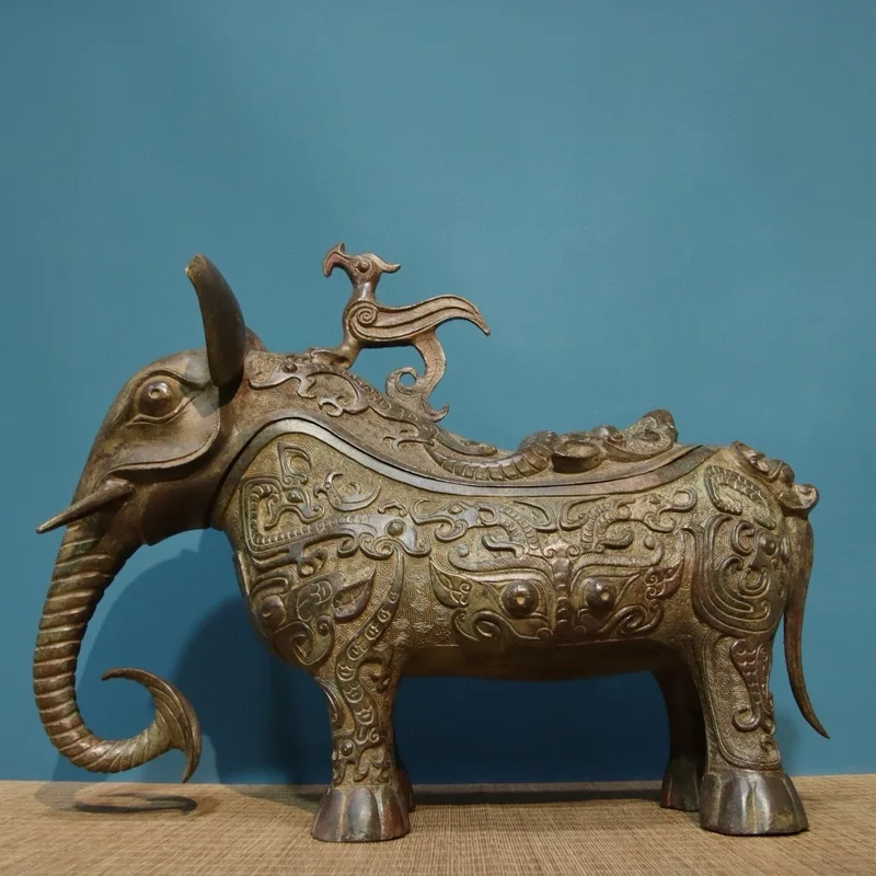 Antique Bronzeware: A Complete Collection of Ancient Wine Vessels, including the He Zun, Double Ram Zun, Bird Zun, Duck Zun, Fem