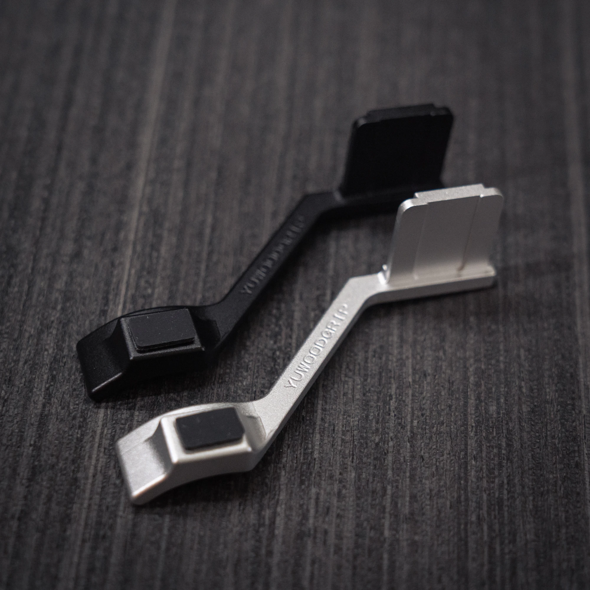 Aluminium-Metall-Handgriff mit Daumenaufnahme für Nikon ZF Kamera – Detail 3