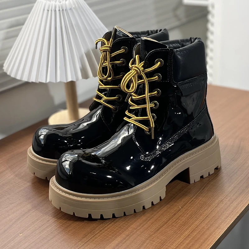 

Men Thick Soled Lace Up High Top Boots with Round Toe Casual and Fashionable Retro Motorcycle Mid Top Boots