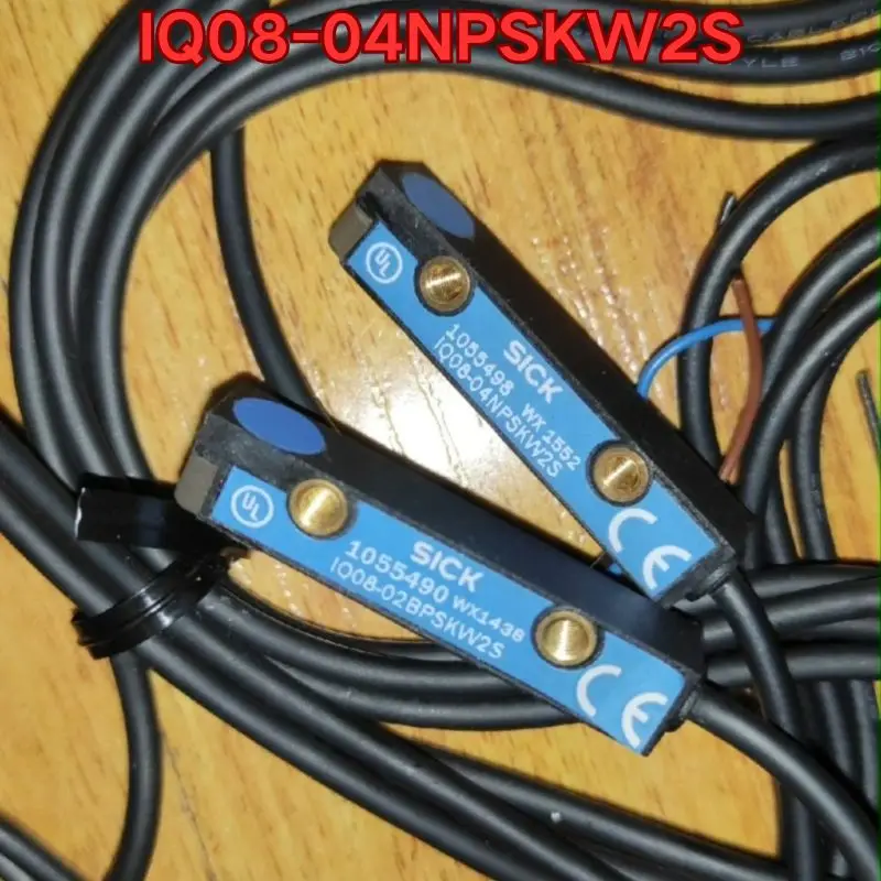 

Second-hand sensor IQ08-04NPSKW2S is in good working condition