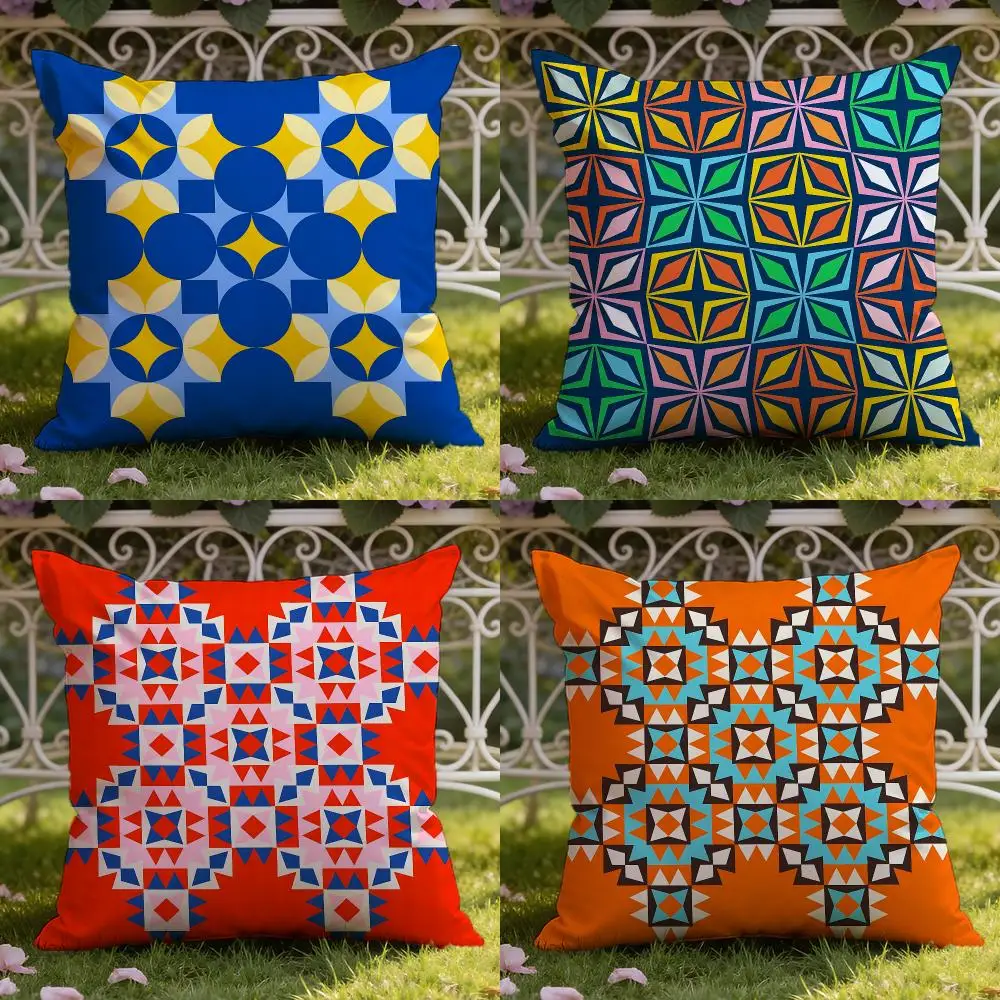 Retro Diamond Quatrefoil Cushion Cover Home & Car Dual-Scene Pillow Cover: Reversible for Premium Comfort