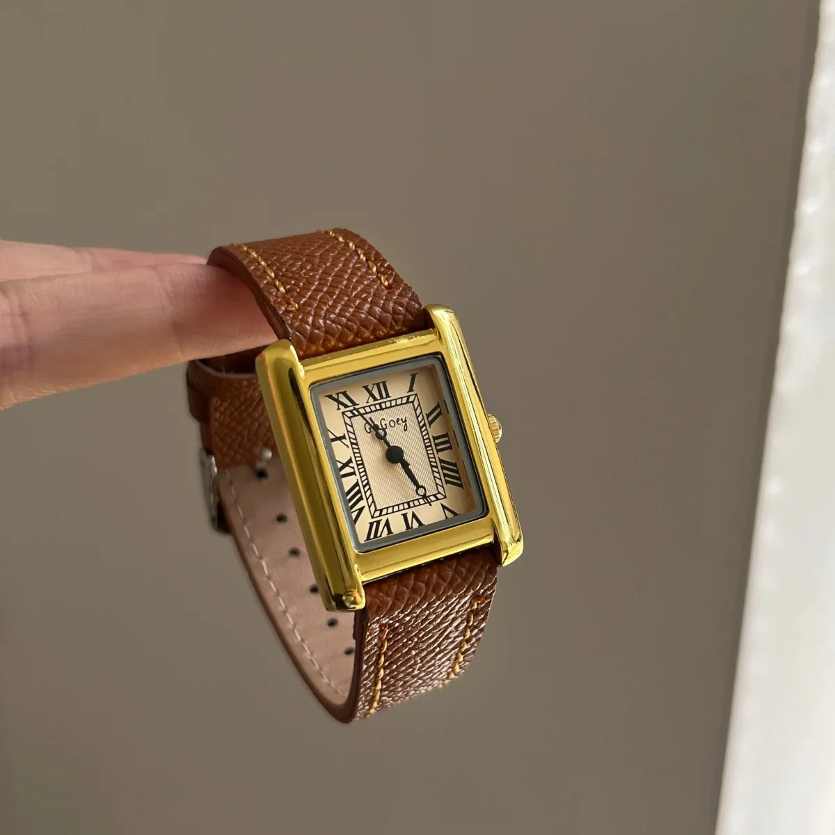 Square women's watch, vintage style, lychee-patterned leather strap, quartz wristwatch, high-quality luxury watch, women's gift.