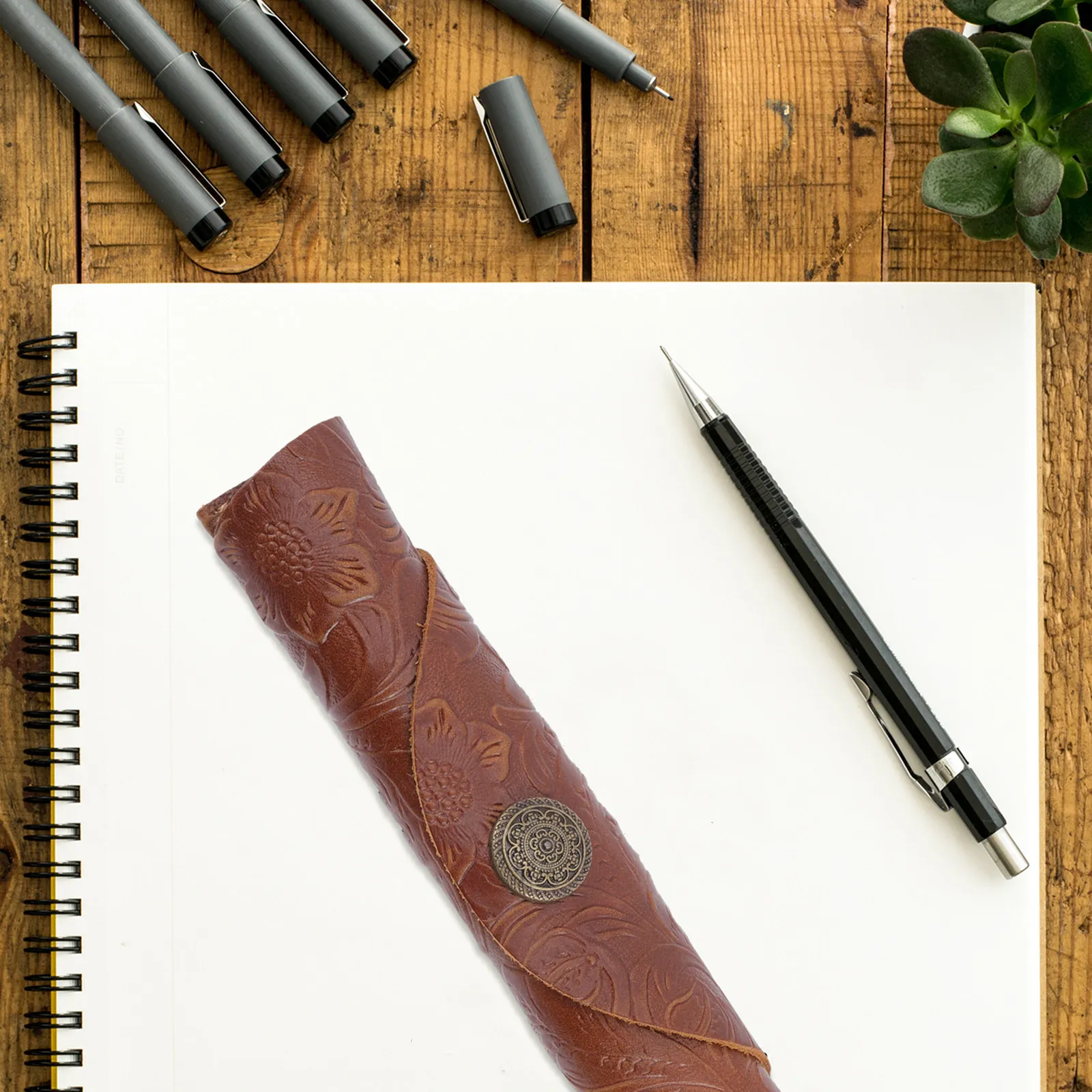 

Retro Holder Snap Button Portable Single Sleeve For Notebook Travel Case Pen Pouch Pen Container Table Organizer