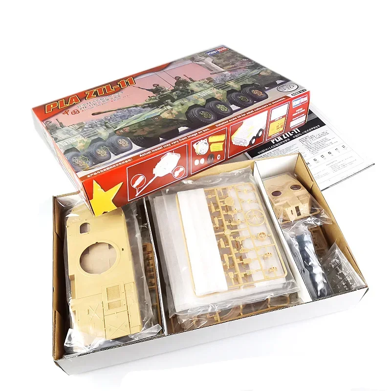 Hobby Boss 84505 Modello di assemblaggio Scala 1/35 PLA ZTL-11 Kit di veicoli blindati cinesi con ruote per modello militare Hobby fai da te