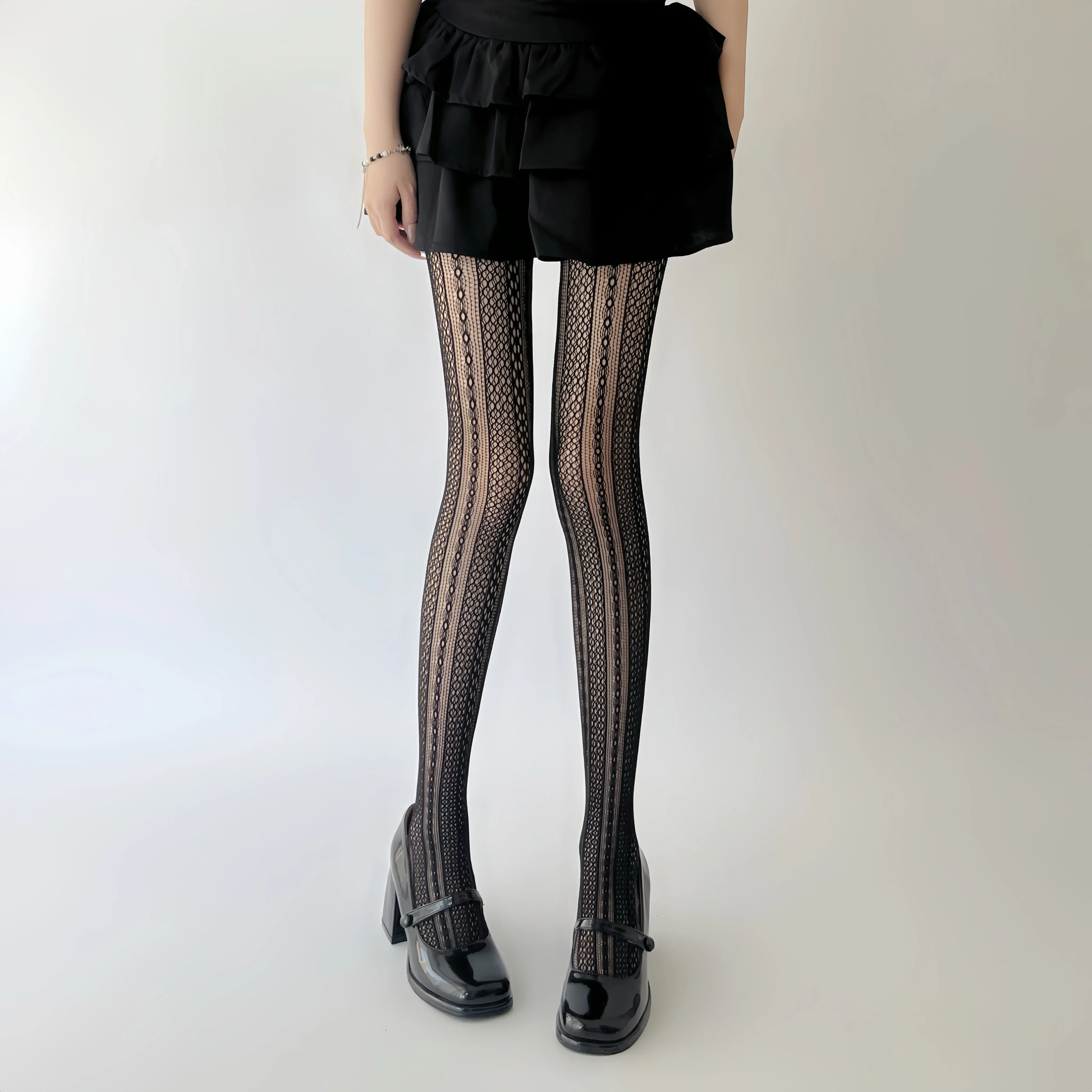 Women's Sexy Mesh Lace Fishnet Tights New Style Nylon Elastic White Stockings Hollow-out French Sweet Vertical Stripe Pantyhose