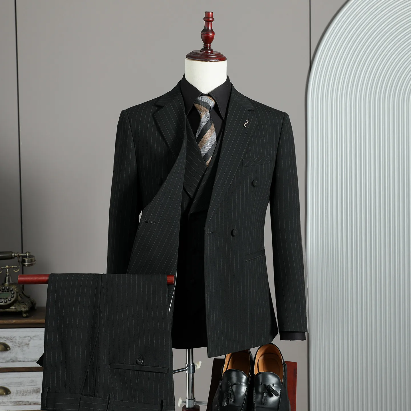 High-Quality Spring 2026 Men's Fashionable Casual Business Suit Set Stripe Pattern Three-Piece Suit for Wedding And Banquet
