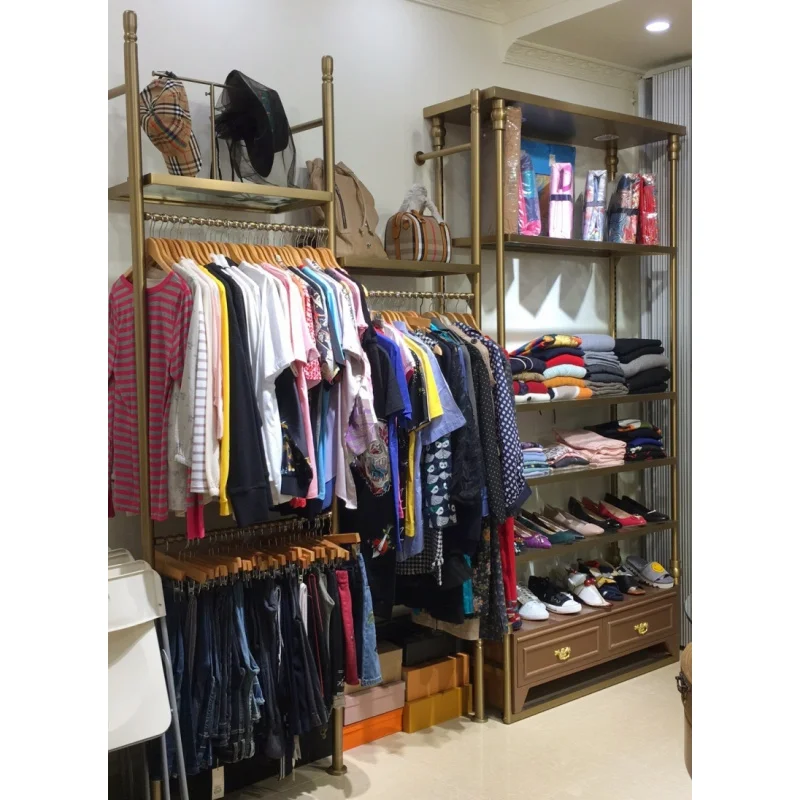 custom.Customize Display Clothing Racks Garment Shelves Women Luxury Stainless Steel Clothing Display Racks Boutique Sh