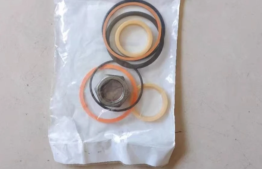 S160 S185 Skid steer load-er cylinder  seal 6806330 se-al package 7135557