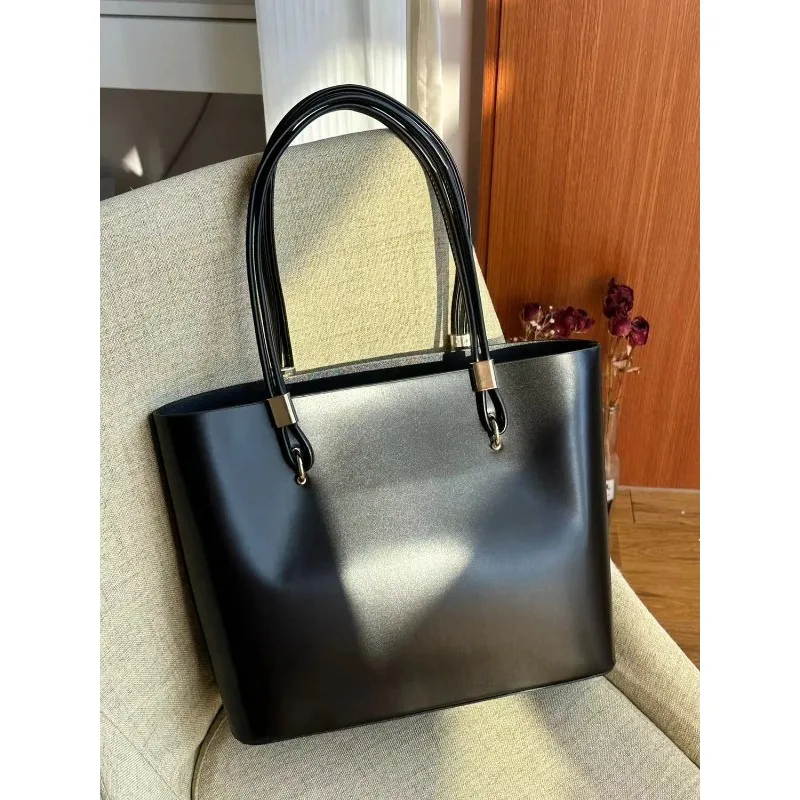 Sense of Advanced Big Bag New Style New Wave Light Luxury Female Shoulder Bag Large Capacity Commuting All-match Tote Bag