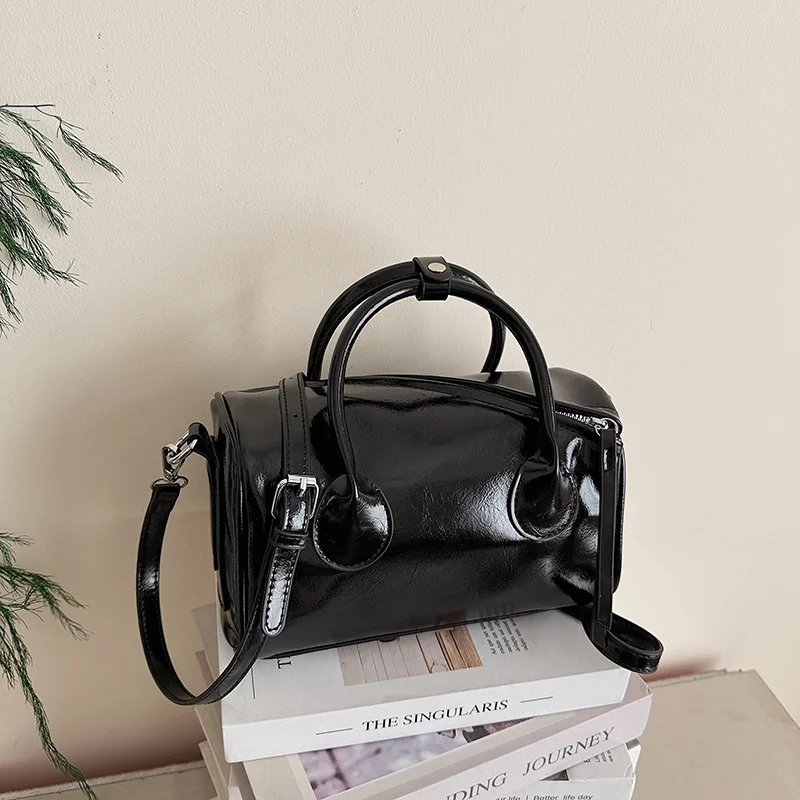 

2025 Autumn Women's Cylinder Bag Genuine Leather Multi-way Shoulder Crossbody Purse Vintage Large Capacity Tote for Work Commute