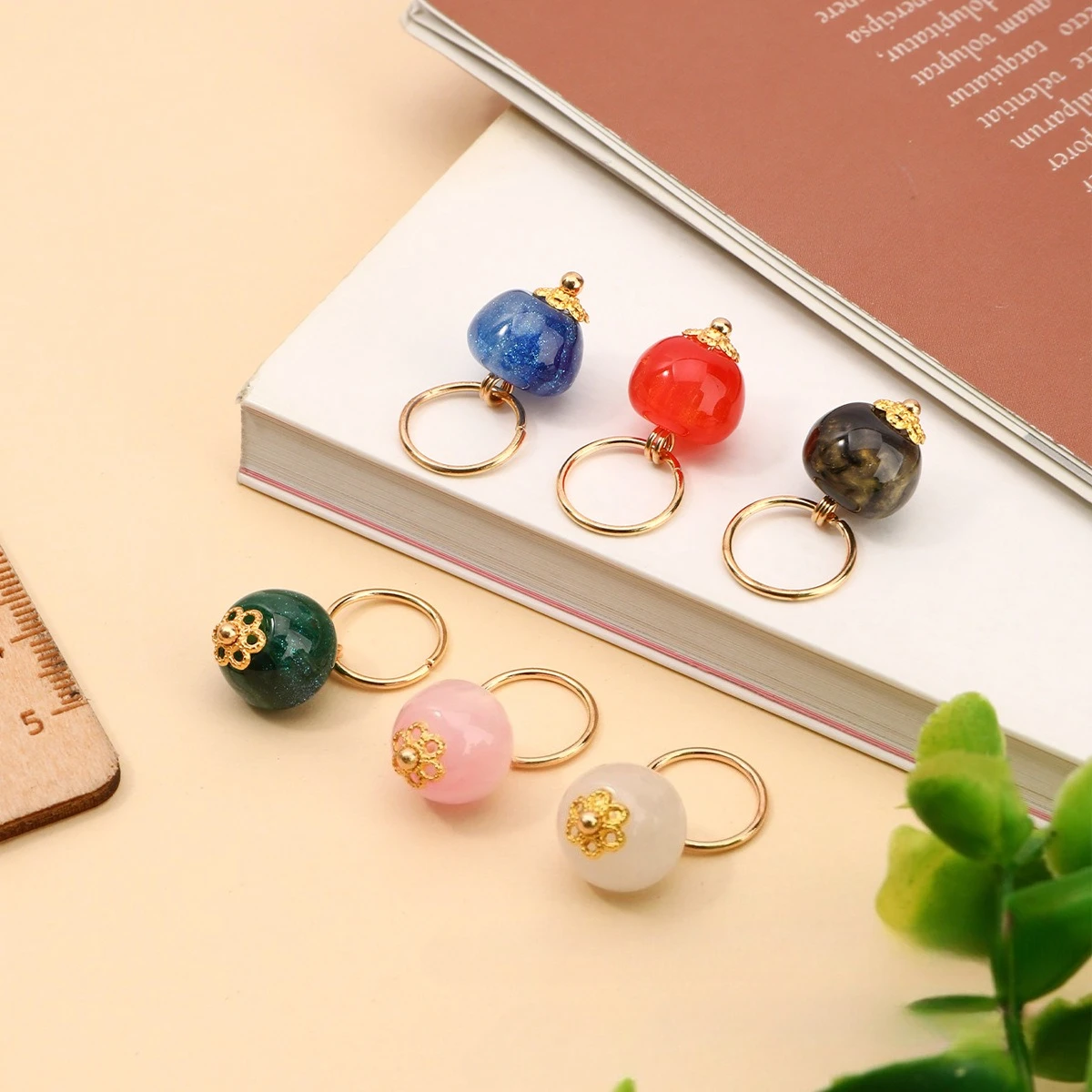 Needle Marker Counter Resin Jadeite Flower Counter DIY Knitting Tools for Needle Clip Knitting Tools Pendants