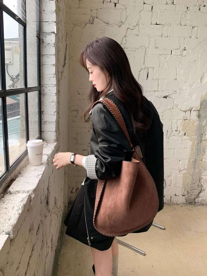 Loose Women's Leather Jaet Autumn New Sle Korean Version Plaid Splicing Sve Cap Waterproof ort Outerwear Coat