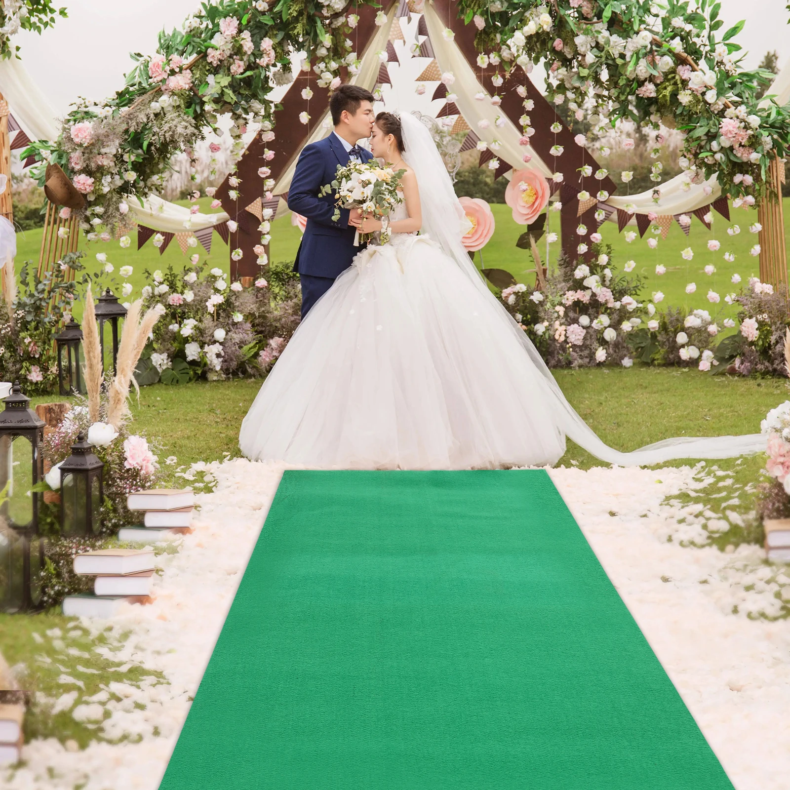 Green Carpet Runner for Party, 360GSM Thick Green Aisle Runner, 33Ft Non-slip Runway Rug for Wedding Ceremony Movie Theme Party