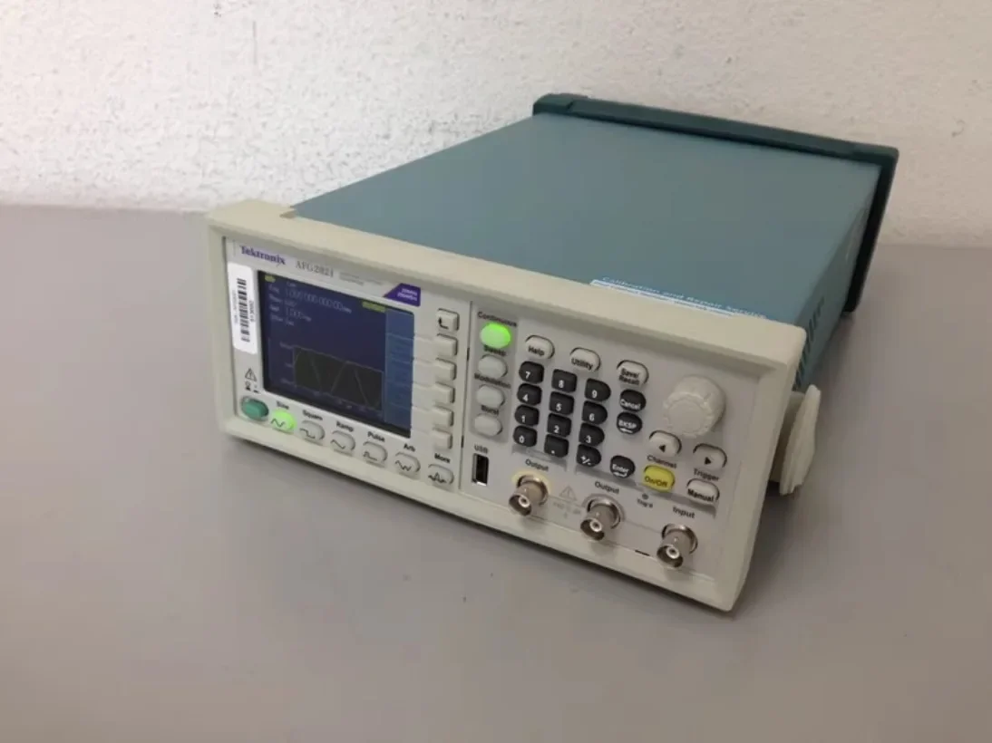1PC Tektronix AFG2021 Compact Signal Generator for Lab and Education#Xing