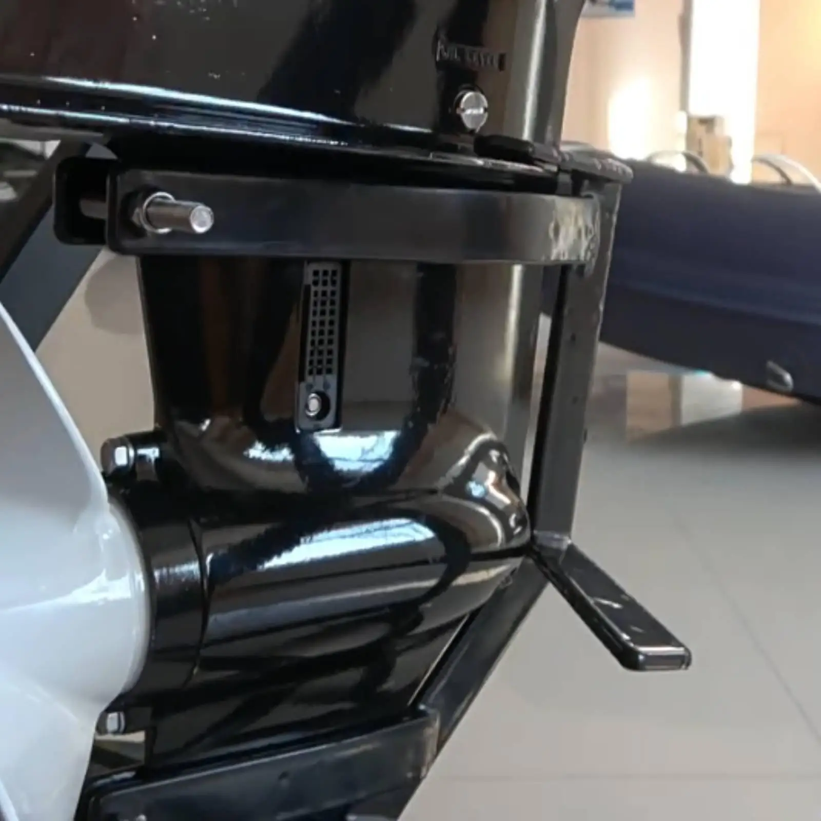 Outboard Gearbox Protection Cover Anti Scratch Drive Guard for Boat Motor Lower Unit Durable Iron Marine Accessory