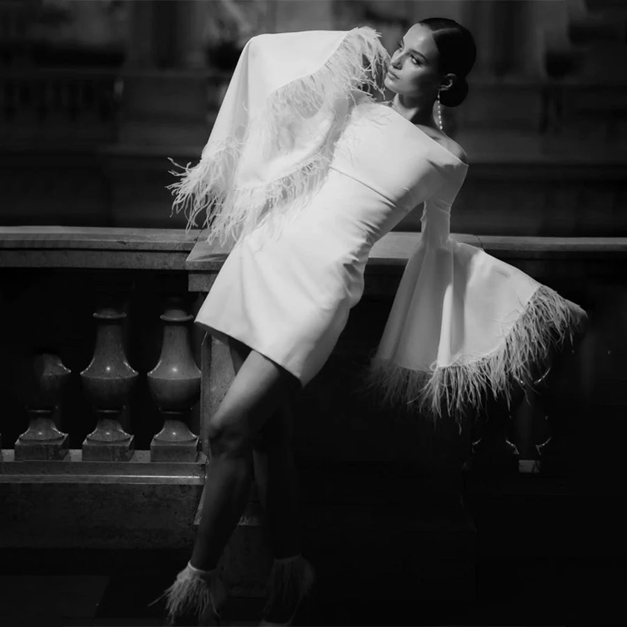 

Customized Off-Shoulder 3/4 Flare Sleeves With Feather Short Evening Dress Back Zipper Sheath Party Cockail Dresses